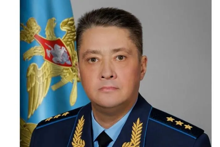 Минобороны официально объявило о назначении Александра Чайко на пост главнокомандующего Воздушно-космическими силами. Ранее он возглавлял Восточный военный округ и руководил российской группировкой в Сирии; в марте его внесли в санкционные списки ЕС. Назначение вызвало резкую реакцию в ряде военных кругов.