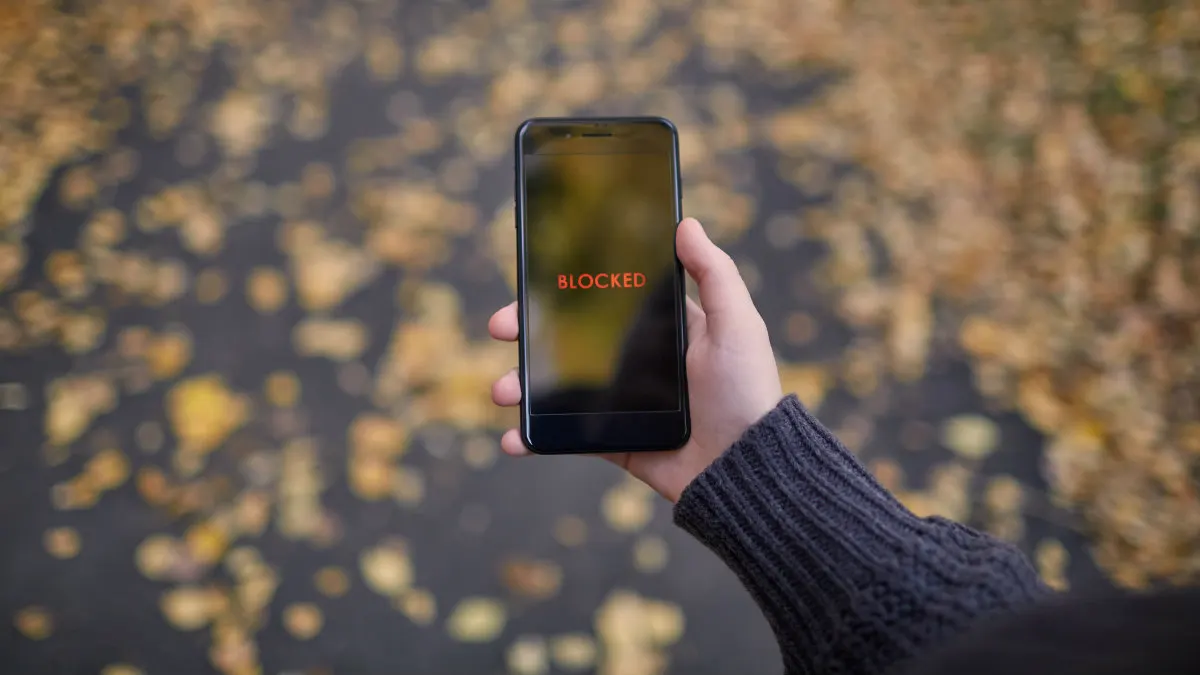 Медиа‑менеджер Лев Гершензон рассказал, что блокировки остаются эффективными: при ограничениях независимые издания ранее теряли до 80% аудитории, а доступ к сети стал сложнее даже для технически подготовленных пользователей.