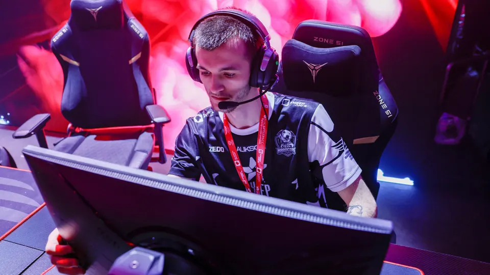 Предложено ввести «прокатные удостоверения» для игр по аналогии с фильмами и усилить регулирование контента. На федеральном уровне уже готовятся законопроекты и поправки с возможными штрафами, а рынок игр продолжает быстро расти.