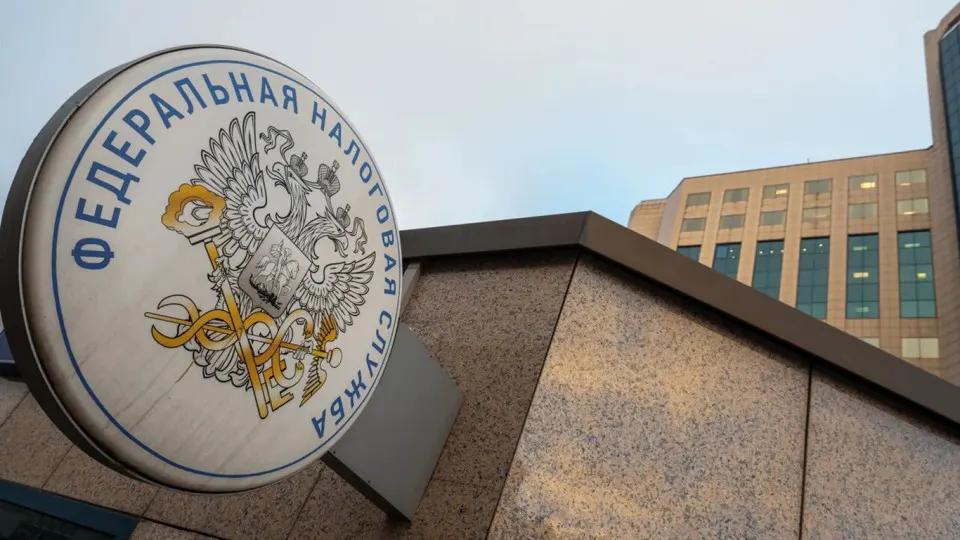 Ужесточение налогового режима для малого бизнеса ради пополнения военного бюджета привело к снижению сборов по спецрежимам более чем на 20% в первом квартале 2026 года, при одновременном росте дефицита федерального бюджета.