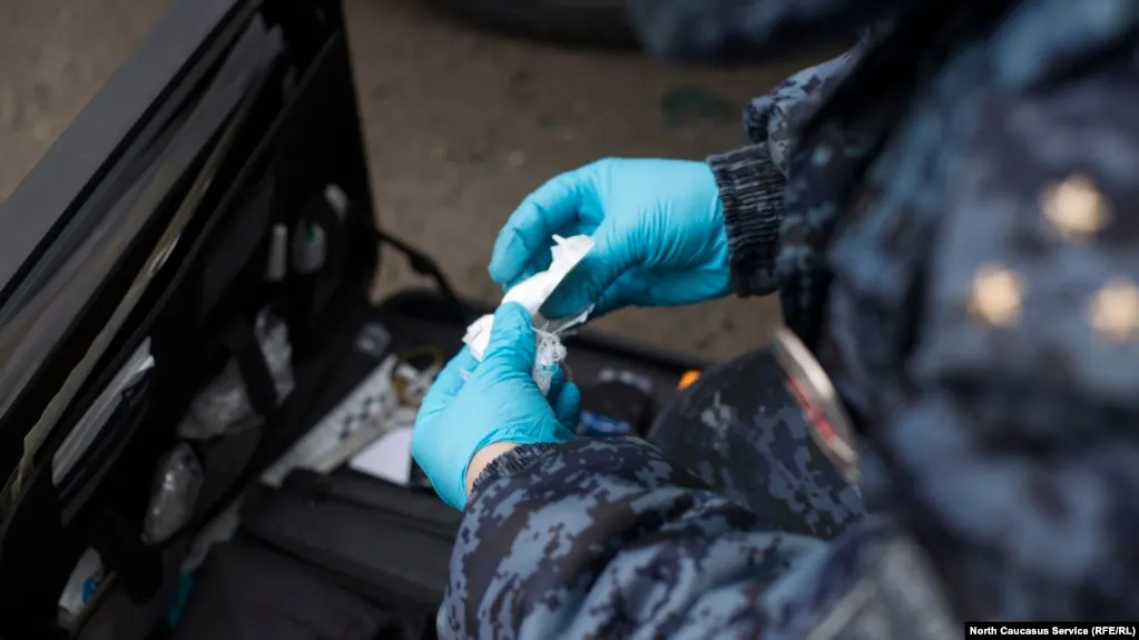 Кабинет министров готов поддержать законопроект Верховного суда о смягчении наказаний за незаконный оборот наркотиков при условии исключения снижения максимальных сроков за хранение в крупном и особо крупном размере.