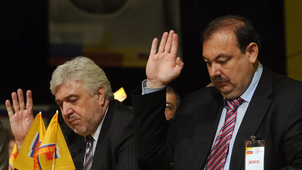 В воспоминаниях о Валерии Зубове — экономисте, первом демократически избранном губернаторе Красноярского края и честном политике — содержатся важные выводы о том, почему реформы невозможно изучить по учебникам и какие силы действительно будут двигать перемены в будущем.