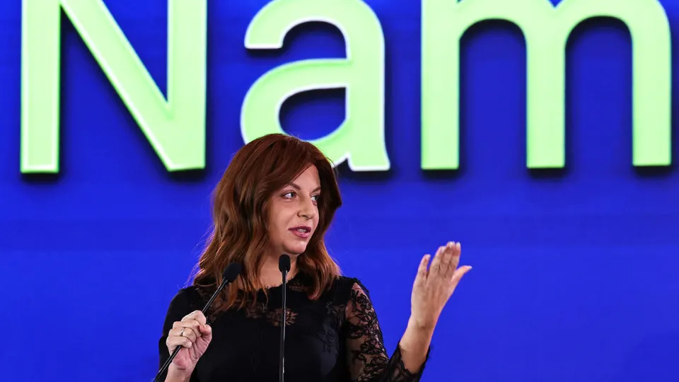 Антиутопический роман Маргариты Симоньян «В начале было Слово — в конце будет Цифра» сначала не попал в объявленный лонг-лист премии «Большая книга», но позже был добавлен организаторами, которые назвали это «крайне неприятной ошибкой». Книга, тираж которой частично распространили через Россотрудничество, повторяет ключевую идею одноимённого сборника статей экономиста Валентина Катасонова.