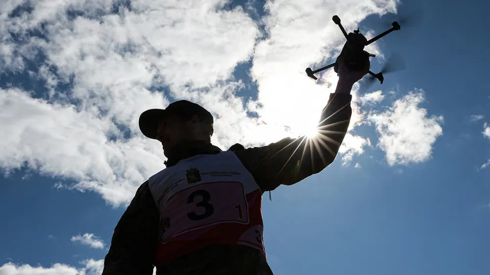 В одном из ведущих нефтегазовых вузов республики студентам предложили помогать вербовать родственников и друзей для службы в войсках беспилотных систем — обещают выплаты и образовательные льготы.