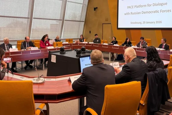 СК SOS, помогающая жителям Северного Кавказа, обратилась в бюро ПАСЕ с просьбой оценить высказывания Руслана Кутаева, который фактически оправдал «убийства чести» и оскорбил ЛГБТК‑сообщество.