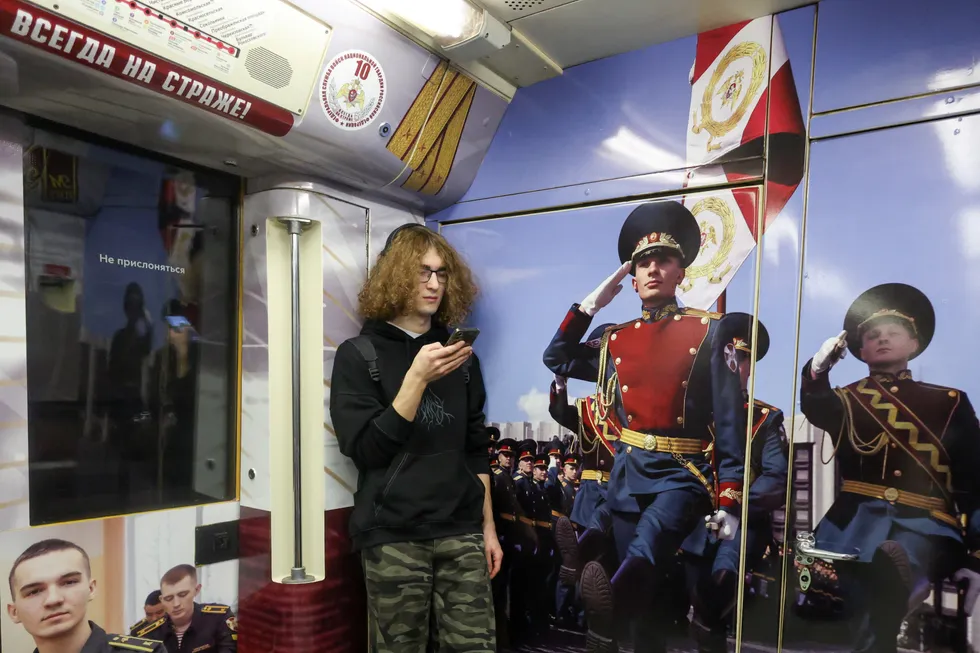 Минцифры и операторы вводят новые ограничения против обхода блокировок: запрет пополнения Apple ID с мобильного, блокировка доступа к сервисам при включённом VPN, планы по тарификации VPN‑трафика и другие инициативы. Что уже действует и какие запреты находятся в запасе.