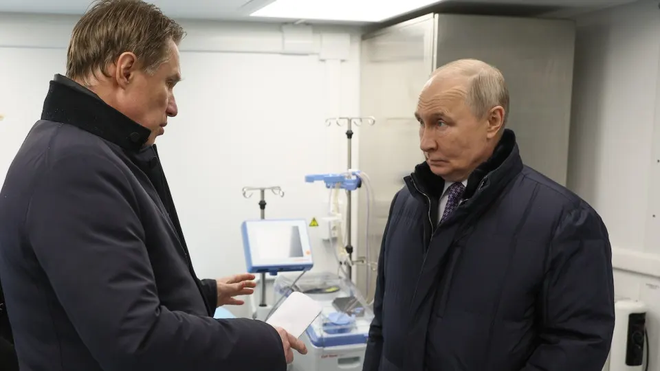 Власти поручили увеличить охват репродуктивной диспансеризации и шире проверять репродуктивную функцию у мужчин и женщин на фоне многолетнего снижения рождаемости и рекордных спадов числа рождений.