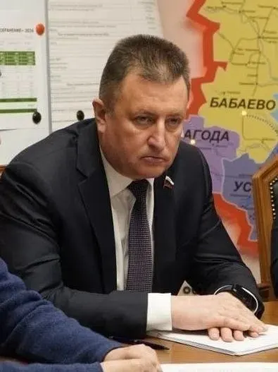 Евгений Богомазов при поддержке вологодского отделения «Единой России» внёс в Госдуму законопроект, который ограничит возможность собственников снижать тарифы на общих собраниях: голосовать можно будет только за повышение, а установить плату ниже регионального минимума станет нельзя. Это приведёт к дополнительным расходам жильцов, при этом в проекте не прописан верхний предел тарифа.