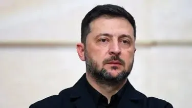 Президент Украины заявил, что российская армия не соблюдает перемирие: за последние сутки зафиксировано более 150 штурмовых действий, свыше сотни обстрелов и почти 10 тысяч ударов дронами-камикадзе.