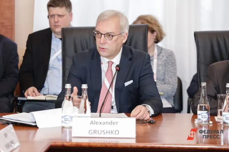 Замминистра иностранных дел заявил, что попытки блокировать или применить силу в отношении Калининградской области повлекут серьёзные последствия; риск захвата региона он назвал нулевым.
