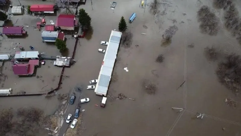 Максимальные уровни воды отмечаются в Колпашевском, Молчановском, Чаинском и Кривошеинском районах; на юге области и в Томске уровень начинает снижаться.