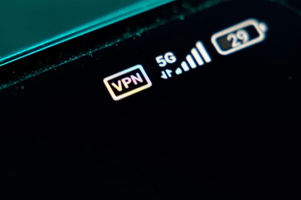 Сервис Cloudflare убрал пометку «шпионское программное обеспечение» с доменов мессенджера «Макс». Почему это произошло — пока неизвестно.