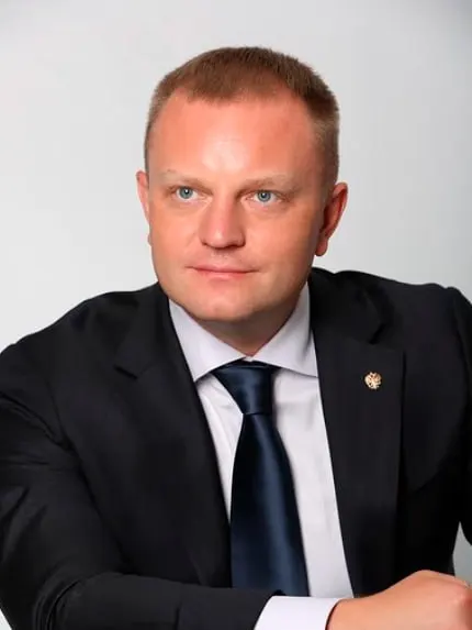 Депутат из Башкортостана называется одним из претендентов на пост уполномоченного по правам человека. Также в числе кандидатов — Артем Прокофьев (КПРФ) и Яна Лантратова («Справедливая Россия»).