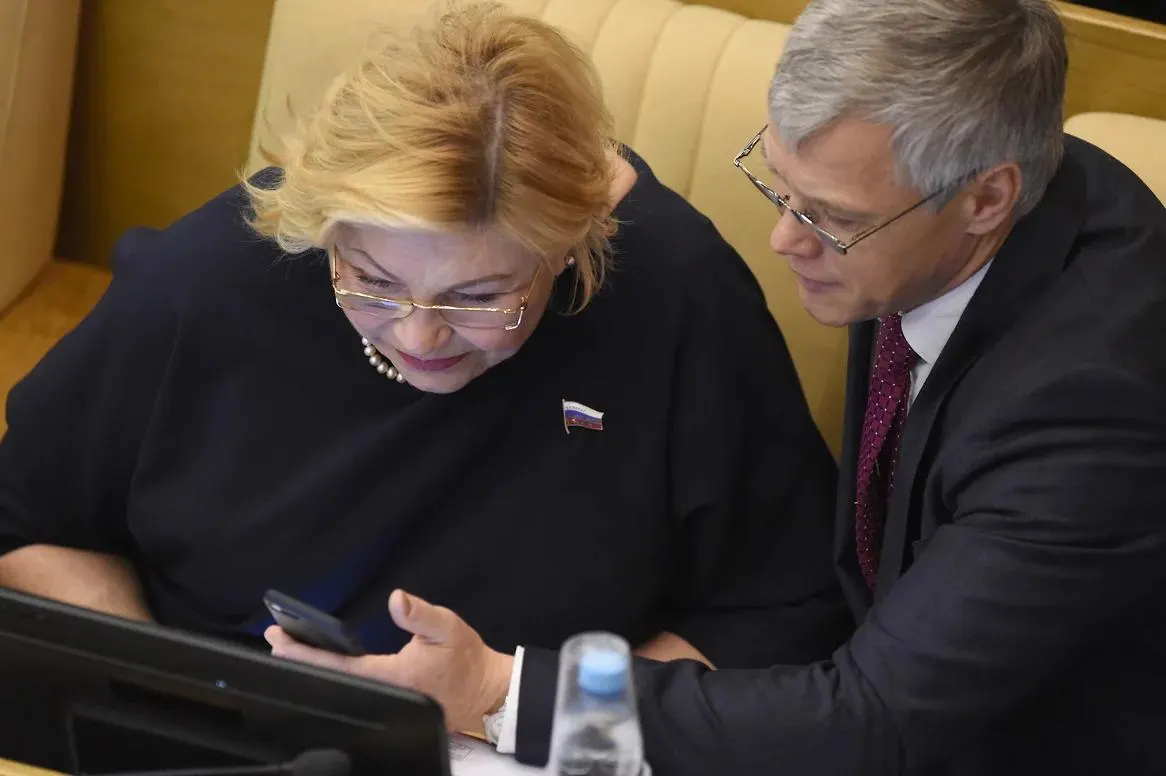 Два депутата, в том числе представитель Челябинской области, оказались единственными против обращения Госдумы по удару в Старобельске. Спикер назвал ситуацию «техническим сбоем», а обсуждение быстро перешло в политические выпады и призывы к ударам по инфраструктуре Украины.