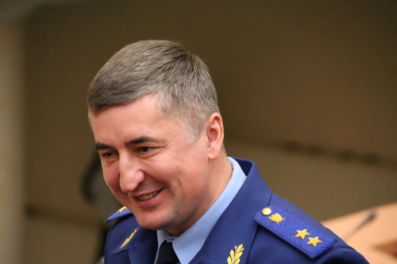 По указу президента Сергей Филипенко переведён с поста прокурора Саратовской области на аналогичную должность в Воронежской области на пять лет, а прокурором Саратовской области стал Роман Пантелеев. Указ вступил в силу 28 июня.