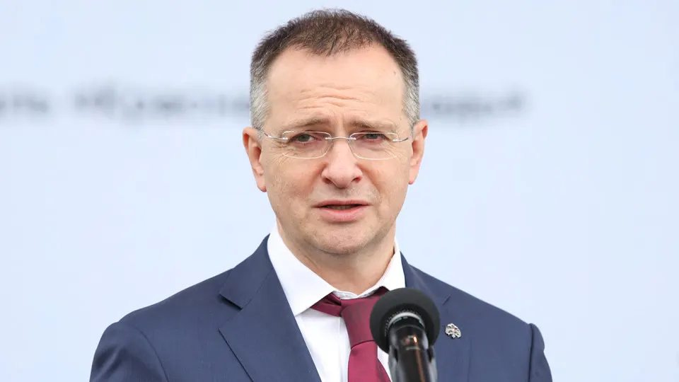 Помощник президента заявил о необходимости жесткого контроля кинонаправлений на всех этапах — от идеи до проката — и о возврате практик цензуры, чтобы не допускать к распространению некачественных фильмов, снятых на государственные средства.