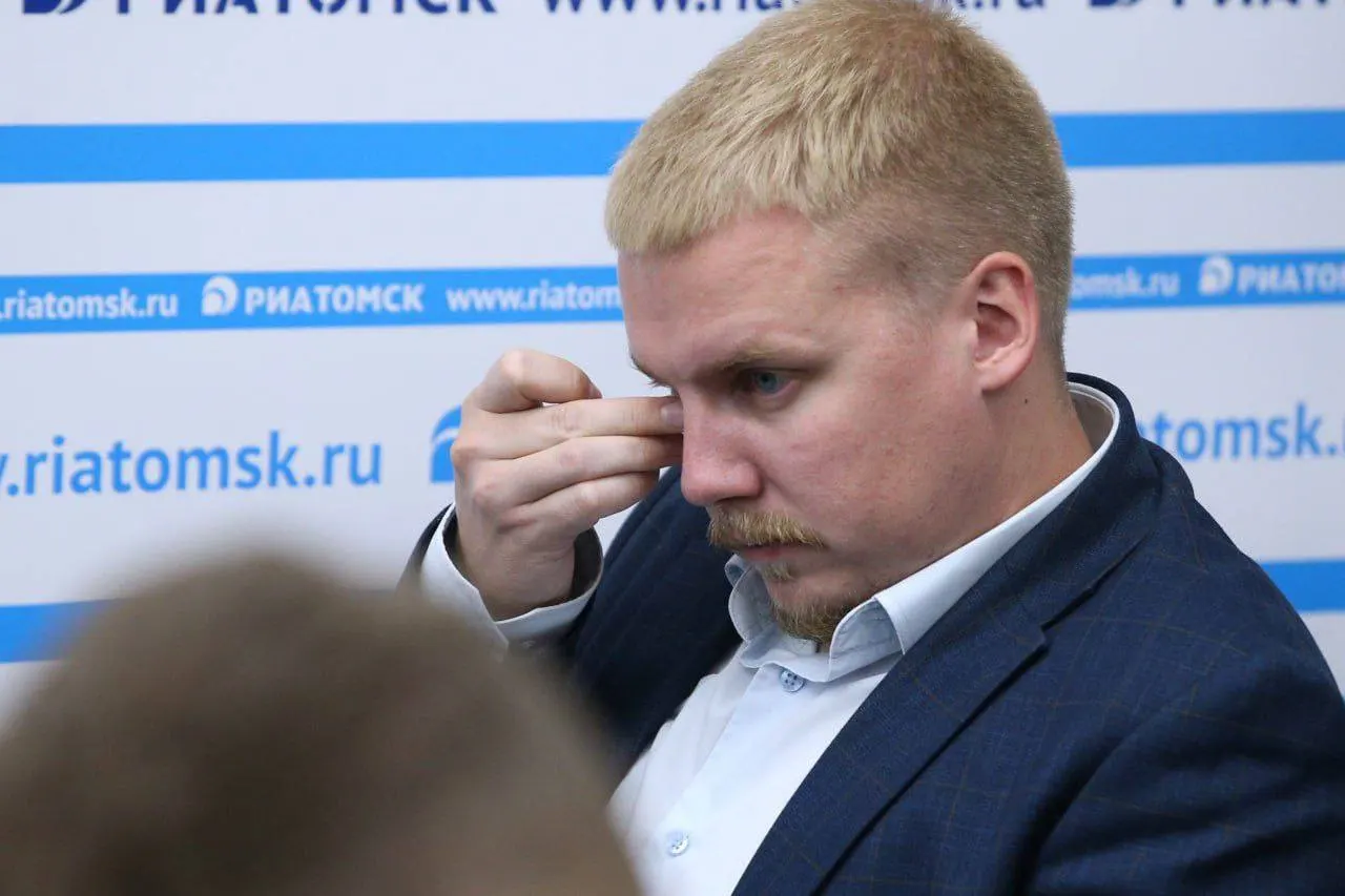 Томское отделение «Справедливой России — За правду» выдвинуло бывшего депутата думы Томска Максима Забелина кандидатом в Законодательную думу Томской области. Ранее ему уже отказывали в регистрации из‑за нарушений при сборе подписей.