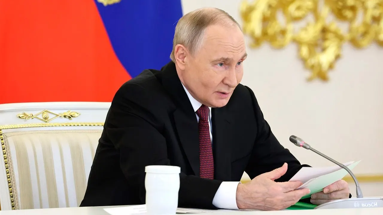 Президент заявил, что по темпам роста российская экономика превосходит Евросоюз; по паритету покупательной способности РФ — 4-е место в мире и 1-е в Европе.