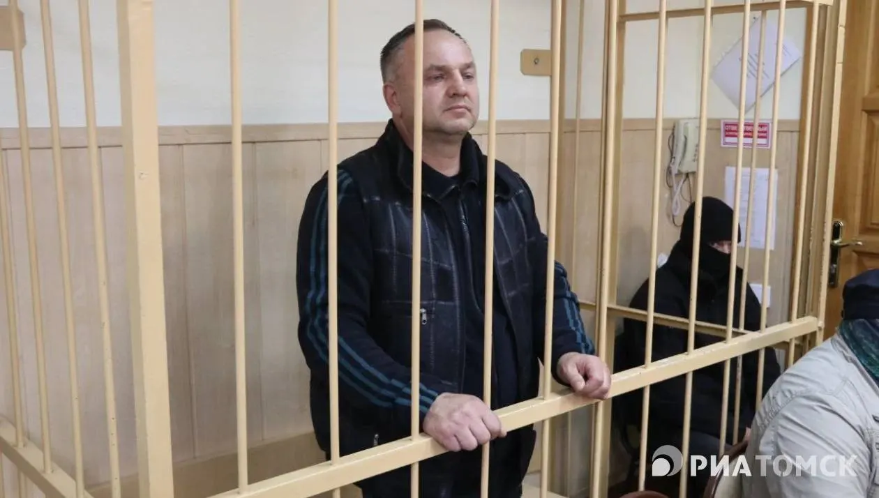 Суд признал Вячеслава Шипицына виновным в превышении должностных полномочий и покушении на мошенничество. Ему назначены 4 года 6 месяцев колонии общего режима и штраф 400 тыс. ₽. Приговор ещё не вступил в силу.