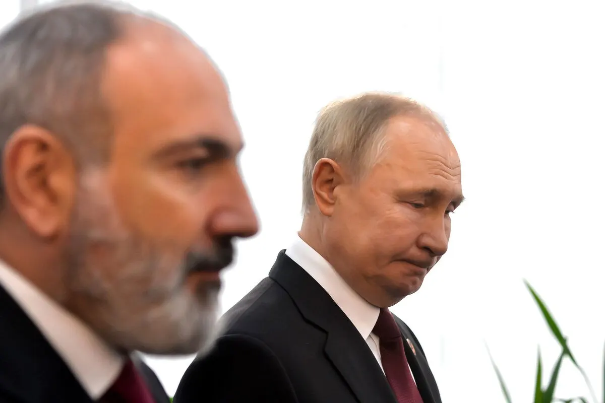За январь—май 2026 года товарооборот между Арменией и Россией сократился до $2,196 млрд (−21,5%). Доля России в обмене товарами снизилась с 35,1% до 28%. На сокращение повлияли ограничения на ввоз армянских продуктов и дипломатические переговоры по импорту.