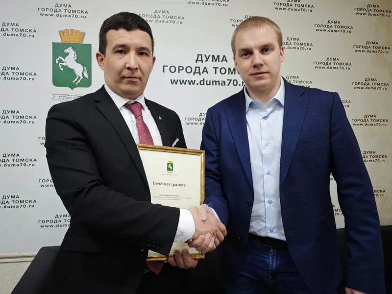 Максим Забелин и Инга Первушина включены в список «Справедливой России» на выборы в законодательную думу Томской области; в партийный список также вошли региональные и городские депутаты.
