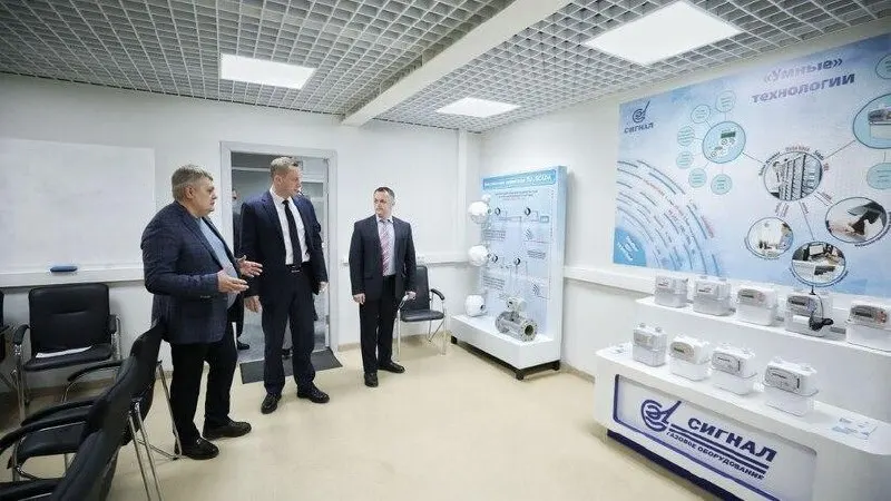 В 21-м пакете санкций ЕС упомянут энгельсский завод «Сигнал»: в документе говорится о производстве комплектующих для авиации и о поддержке ВС России в зоне СВО.