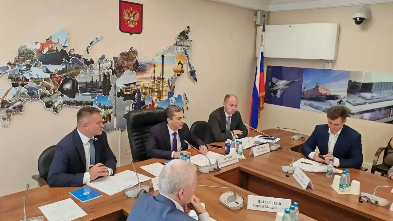 Депутат подготовил законопроект, который даст министерствам доступ к данным ФНС для отслеживания формирования цен на каждом этапе поставок — это позволит быстрее выявлять причины резкого подорожания и оперативно реагировать.