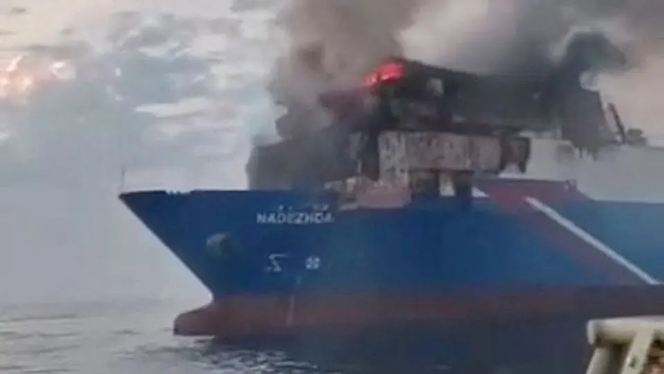 Из-за атак на суда в Черном море импортеры переориентируются на альтернативные порты, что ведет к росту стоимости перевозок и товаров.