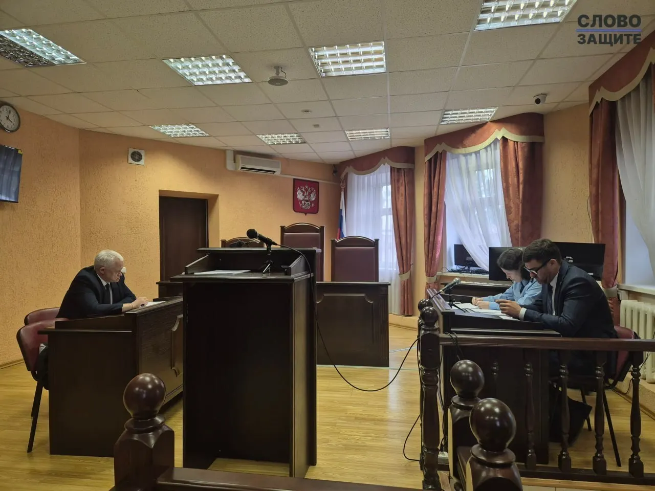 Псковский суд отменил регистрацию списка на выборах в региональное Законодательное собрание по иску другой партии; ситуация затрагивает регионы и выборные процедуры.