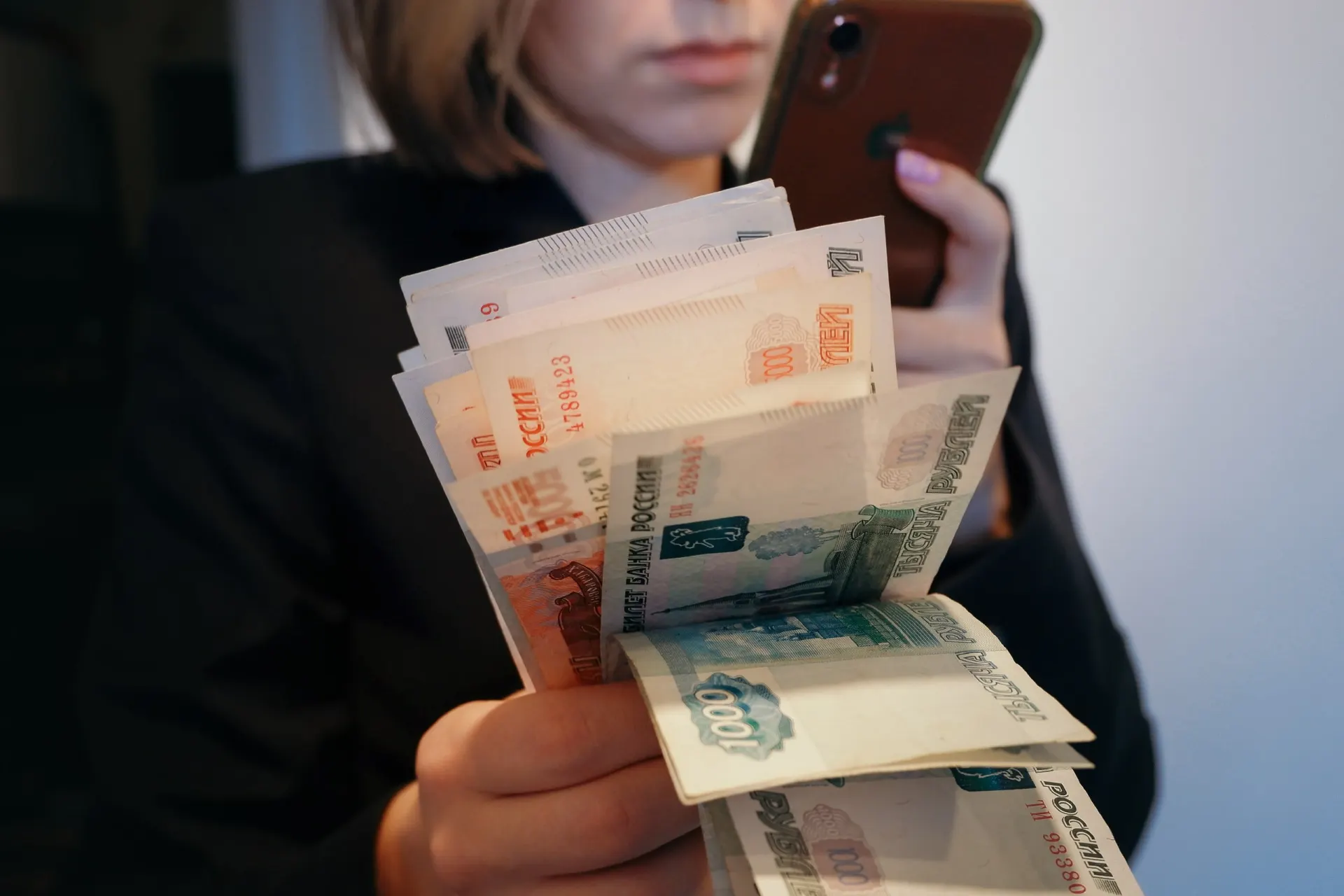 Экономика России растет не из-за дорогих кредитов: главные факторы — в других условиях и структурах рынка.