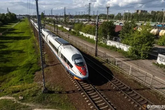 Идея частной сети скоростных поездов вызывает вопросы об экономической эффективности и реализации проекта.
