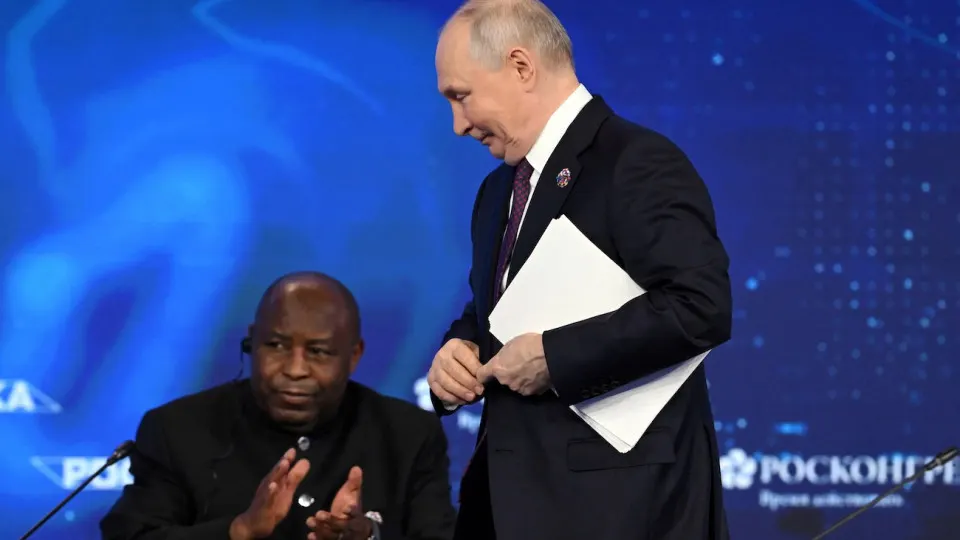 Путин объявил об увеличении числа бюджетных мест и расширении возможностей бесплатного обучения для граждан африканских стран.
